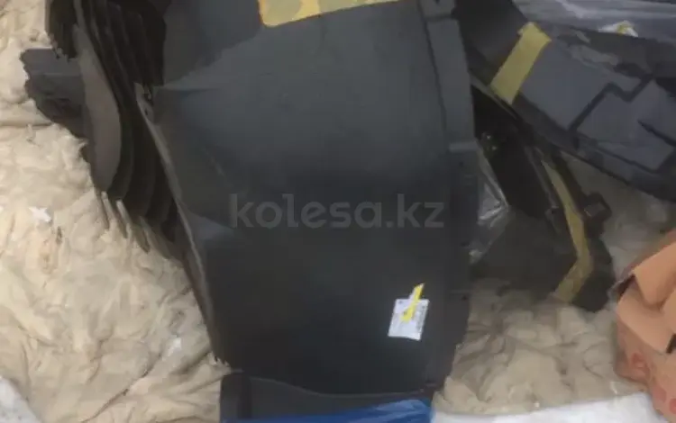 Подкрыльник за 15 000 тг. в Алматы