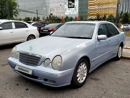 Mercedes-Benz E 280 2000 года за 4 000 000 тг. в Алматы – фото 2