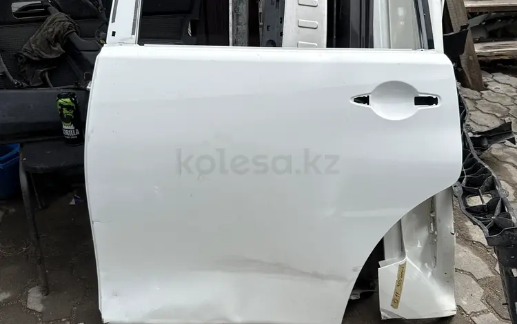 Дверь Nissan Patrol, Infinity QX56, QX80 за 60 000 тг. в Караганда
