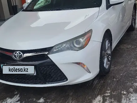 Toyota Camry 2015 года за 8 500 000 тг. в Семей – фото 5