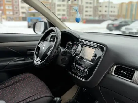 Mitsubishi Outlander 2015 года за 10 500 000 тг. в Астана – фото 15