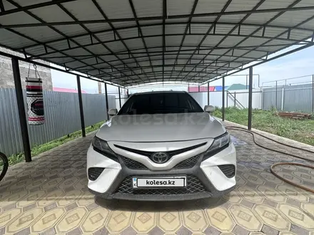 Toyota Camry 2019 года за 11 500 000 тг. в Уральск