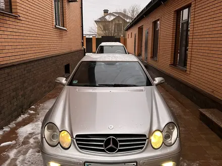 Mercedes-Benz CLK 320 2002 года за 3 500 000 тг. в Актобе – фото 6