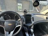 Chevrolet Cruze 2010 года за 2 200 000 тг. в Атырау – фото 4