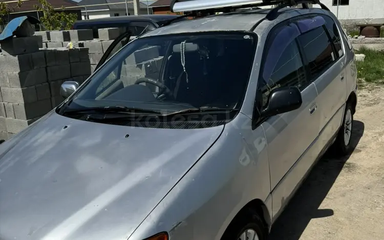 Toyota Ipsum 1998 года за 3 450 000 тг. в Алматы