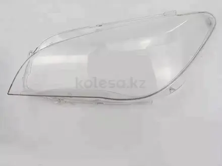Стёкла на передние фары BMW за 28 000 тг. в Алматы