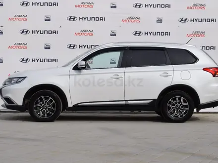 Mitsubishi Outlander 2015 года за 10 190 000 тг. в Костанай – фото 2