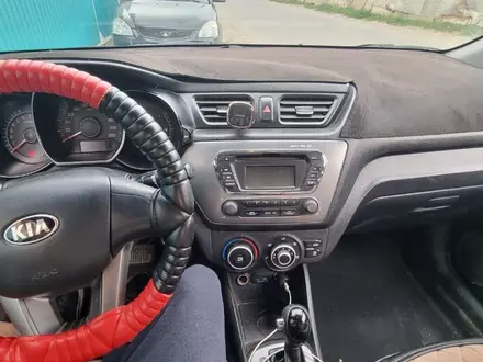 Kia Rio 2014 года за 5 400 000 тг. в Атырау – фото 4