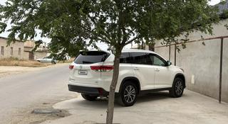 Toyota Highlander 2019 года за 14 000 000 тг. в Актау