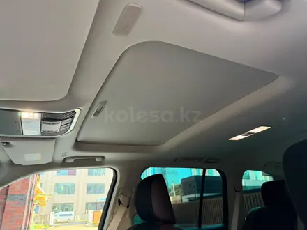 Toyota Land Cruiser 2022 года за 43 500 000 тг. в Астана – фото 14
