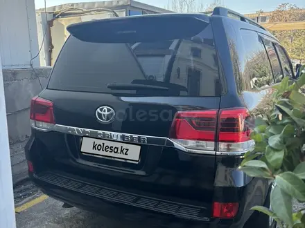 Toyota Land Cruiser 2018 года за 31 000 000 тг. в Уральск – фото 5