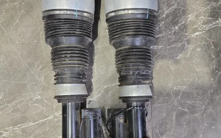 Амортизаторы на Мерседес GL GLS 166 за 1 000 тг. в Алматы