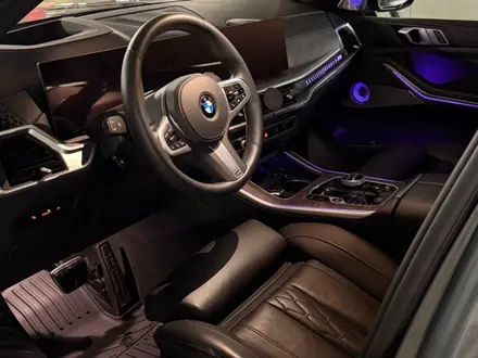 BMW X5 2024 года за 59 900 000 тг. в Алматы – фото 17