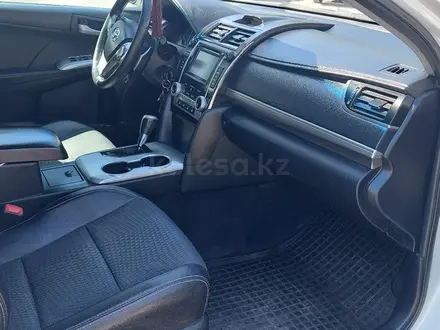 Toyota Camry 2012 года за 8 900 000 тг. в Атырау – фото 6