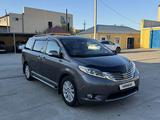 Toyota Sienna 2015 года за 14 300 000 тг. в Атырау – фото 3