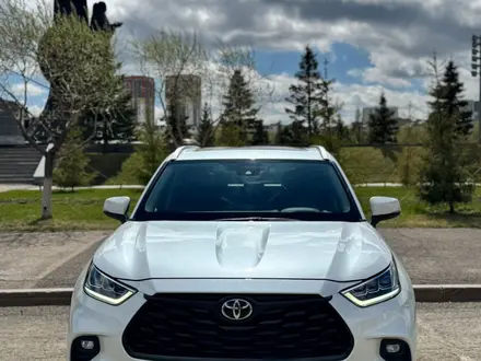 Toyota Highlander 2022 года за 23 000 000 тг. в Астана – фото 2