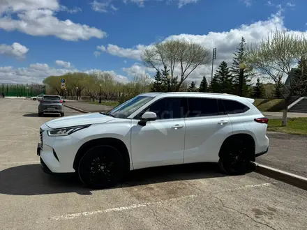 Toyota Highlander 2022 года за 23 000 000 тг. в Астана – фото 3
