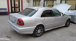 Обвес Mercedes-benz w202 C-class передний бампер задний пороги туманки за 35 000 тг. в Алматы – фото 4