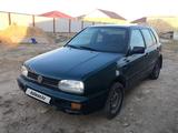 Volkswagen Golf 1992 годаfor1 000 000 тг. в Атырау