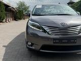 Toyota Sienna 2017 года за 11 000 000 тг. в Алматы – фото 2