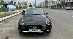 Hyundai Sonata 2020 года за 13 400 000 тг. в Астана – фото 2