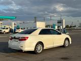 Toyota Camry 2014 года за 7 800 000 тг. в Жезказган – фото 2