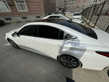 Lexus ES 250 2020 года за 25 000 000 тг. в Актау – фото 4