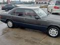 Mercedes-Benz E 200 1990 годаfor900 000 тг. в Усть-Каменогорск – фото 14