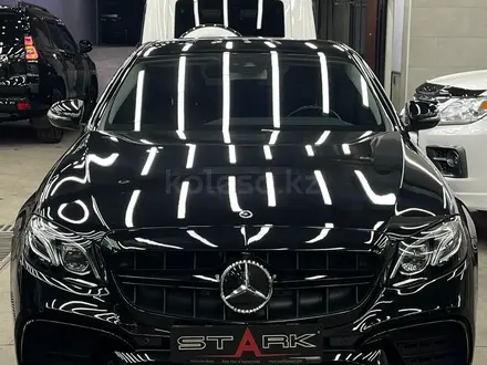 Mercedes-Benz E 400 2016 года за 22 500 000 тг. в Семей – фото 39