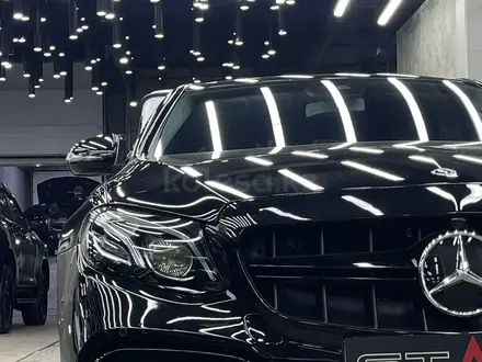 Mercedes-Benz E 400 2016 года за 22 500 000 тг. в Семей – фото 40