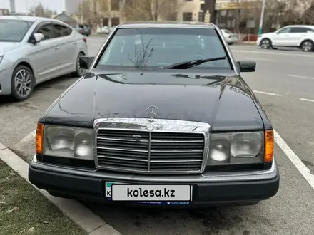 Mercedes-Benz E 220 1993 года за 2 300 000 тг. в Кызылорда – фото 5