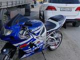 Suzuki  GSX-R 750 2003 года за 2 550 000 тг. в Актобе