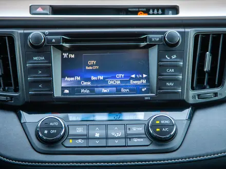 Toyota RAV4 2016 года за 9 400 000 тг. в Алматы – фото 19
