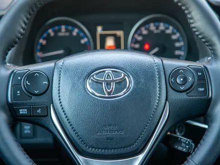 Toyota RAV4 2016 года за 9 400 000 тг. в Алматы – фото 17