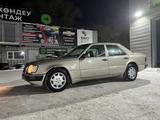 Mercedes-Benz E 230 1991 года за 1 100 000 тг. в Астана