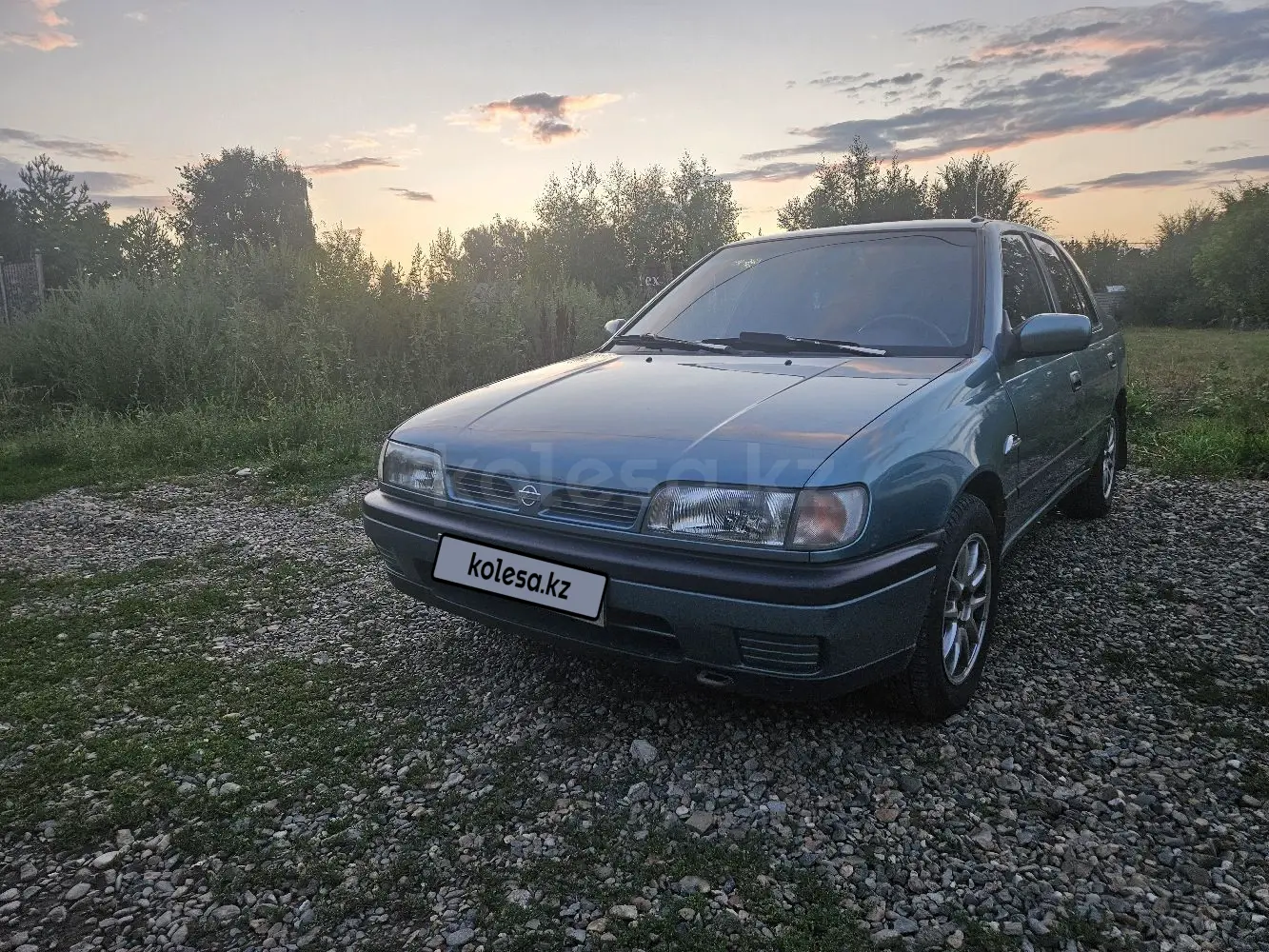 Nissan Sunny, 1994