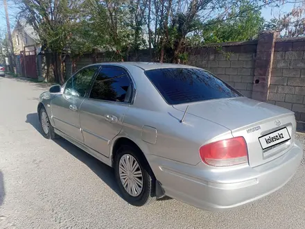 Hyundai Sonata 2004 года за 1 900 000 тг. в Шымкент – фото 4