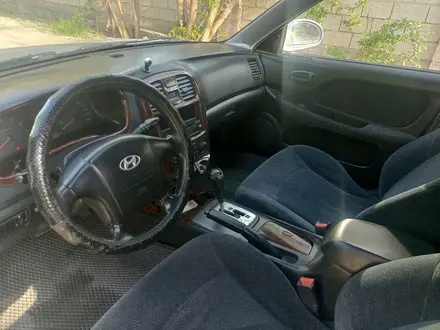 Hyundai Sonata 2004 года за 1 900 000 тг. в Шымкент – фото 5