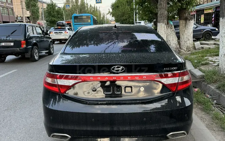 Hyundai Grandeur 2015 года за 5 800 000 тг. в Тараз