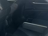 Toyota Camry 2020 года за 16 190 000 тг. в Шымкент – фото 5