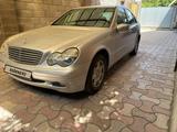 Mercedes-Benz C 230 2003 годаfor2 900 000 тг. в Алматы – фото 2