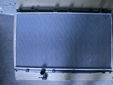 Радиатор охлаждения Santa Fe CM 2.2-2.7 (06-13) MT за 33 000 тг. в Алматы
