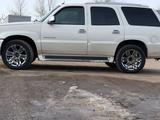 Cadillac Escalade 2004 года за 5 000 000 тг. в Уральск – фото 2