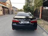 Toyota Camry 2017 годаүшін10 000 000 тг. в Алматы – фото 2