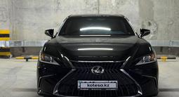 Lexus ES 250 2023 года за 23 500 000 тг. в Шымкент – фото 2