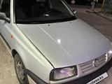 Volkswagen Vento 1993 годаfor1 300 000 тг. в Шымкент