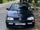 Volkswagen Golf 1993 годаүшін2 000 000 тг. в Алматы