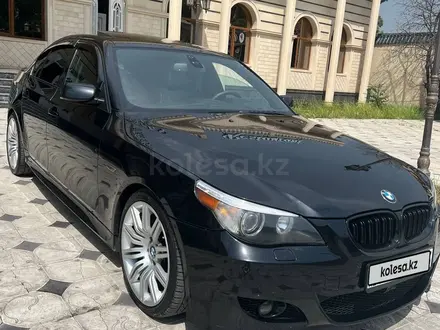 BMW 550 2006 года за 8 500 000 тг. в Шымкент – фото 8