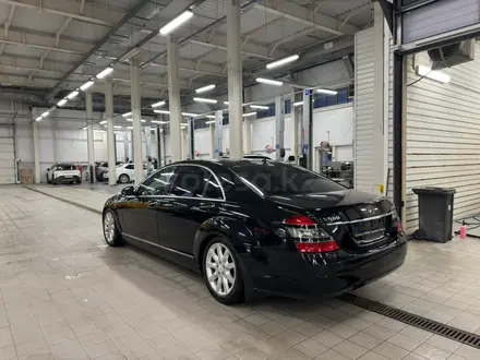 Mercedes-Benz S 500 2007 года за 7 500 000 тг. в Астана – фото 4