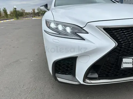 Lexus LS 500 2018 годаүшін39 999 999 тг. в Астана – фото 11